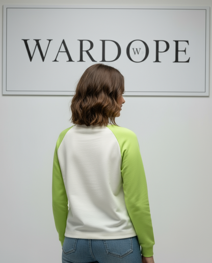 💚 Whimsical Bear Sweatshirt – Edition